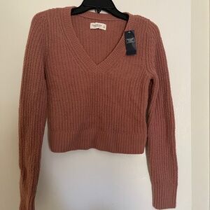 Abercrombie and Fitch- Kbitted Crop Sweater in mauve